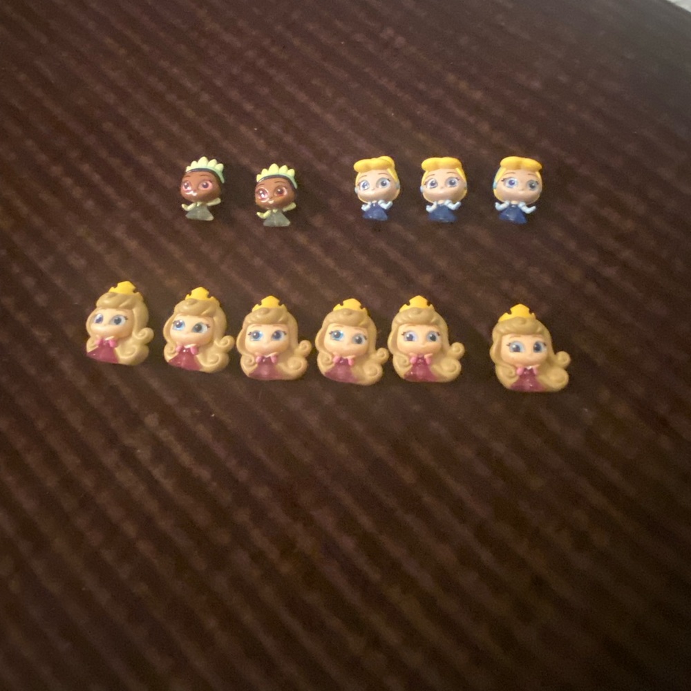 Series 6 Disney doorables